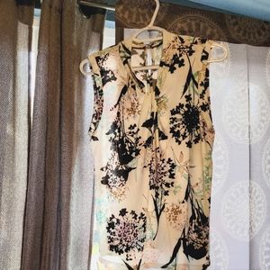 Tommy Hilfiger sleevless dress shirt no buttons